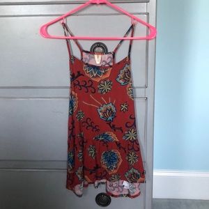 red floral tank-top!!